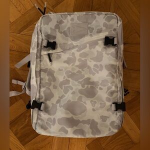 GR3 - Ripstop ROBIC® × 1
35L / Arctic Camo
